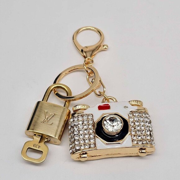 Authentic Louis Vuitton Lock & Key with unbranded Bagcharm, Keycharm, Keychain - Picture 7 of 8